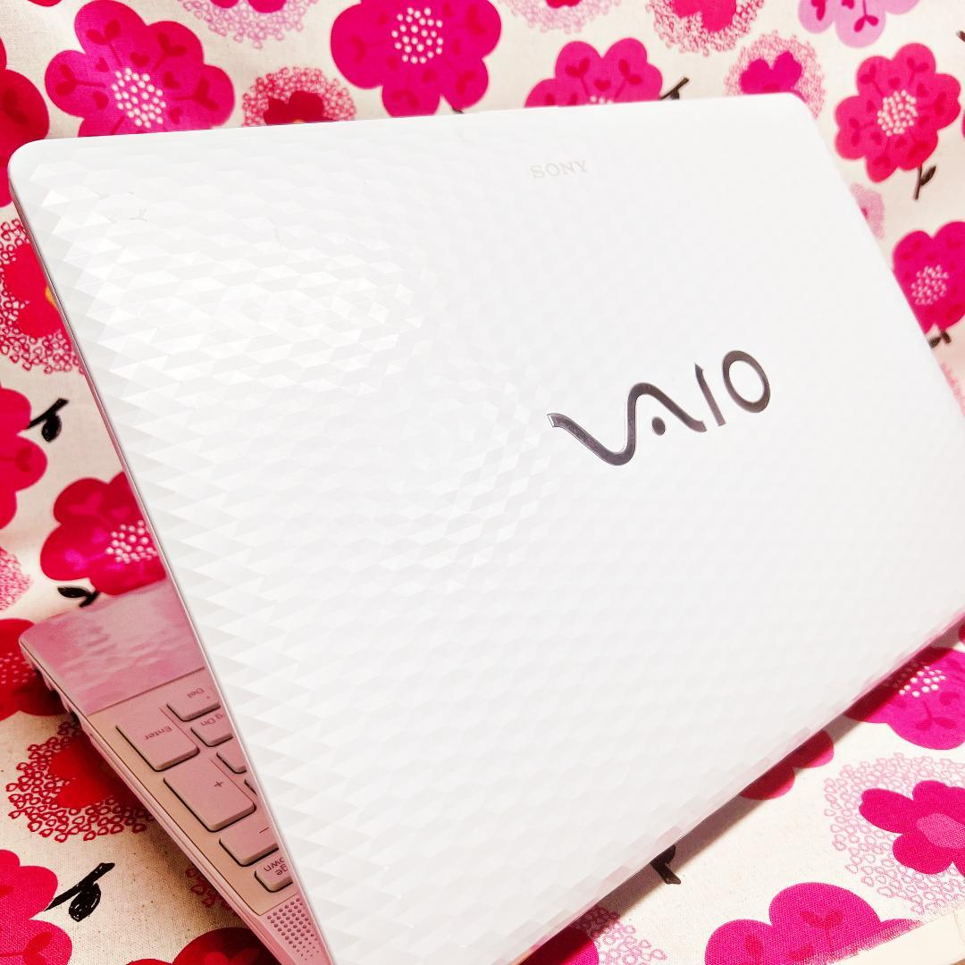 92【人気のキラキラVAIO❣️】新品メモリ8GB✨爆速SSD✨ノートパソコン✨白