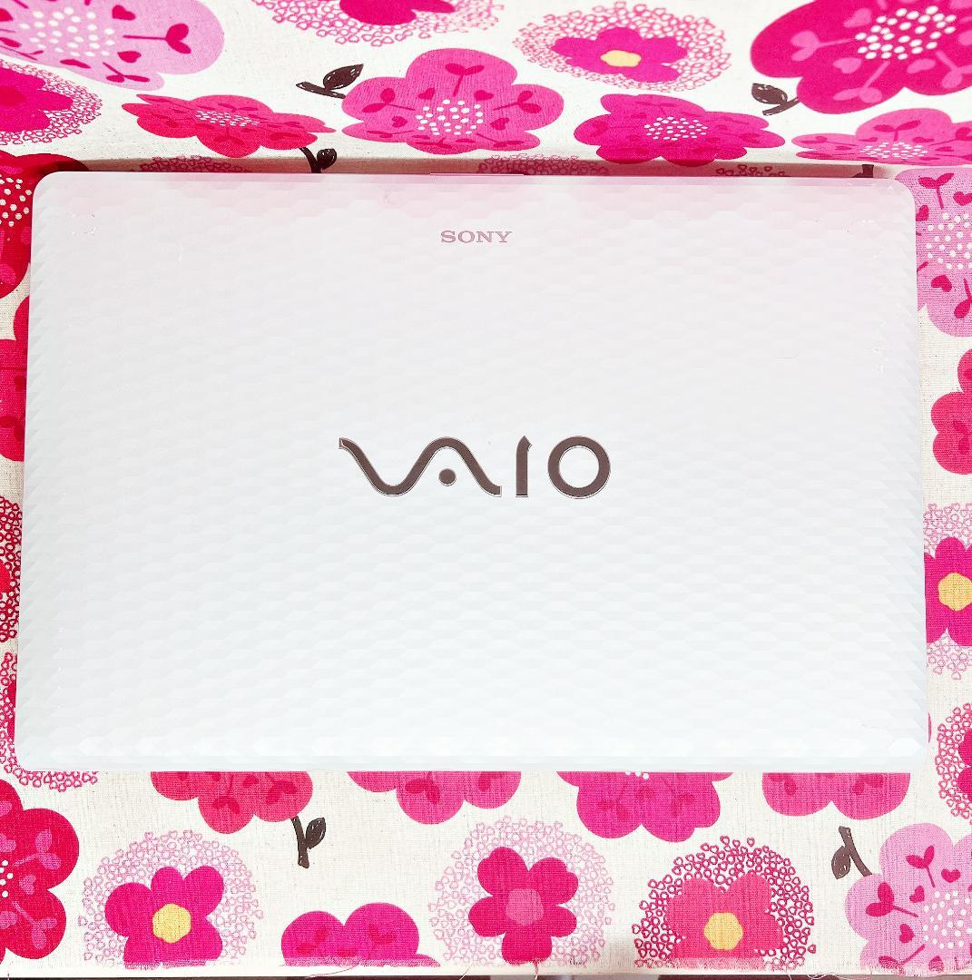 92【人気のキラキラVAIO❣️】新品メモリ8GB✨爆速SSD✨ノートパソコン✨白