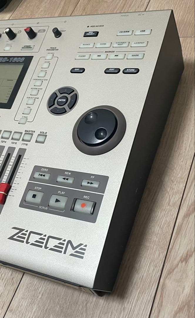 ZOOM MRS-1608 マルチトラックレコーダ