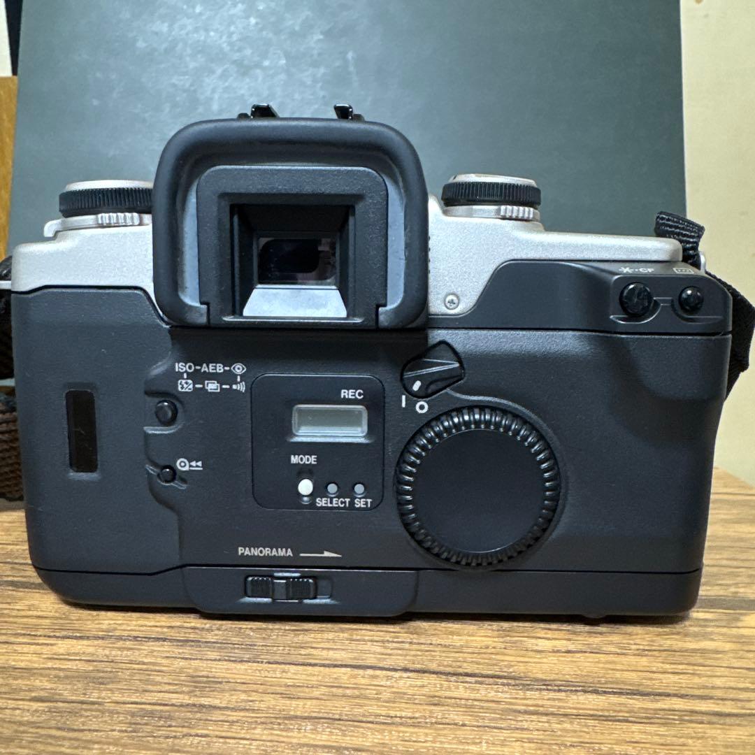 キャノン Canon EOS55 一眼レフ フィルムカメラ