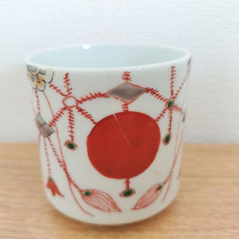 お値下げしました、2個組　古伊万里　赤玉　瓔珞文　覗