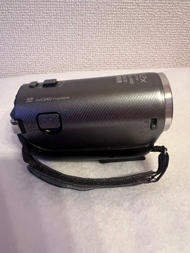 送料込/PanasonicフルHD HCーV210M/ハンディカメラ