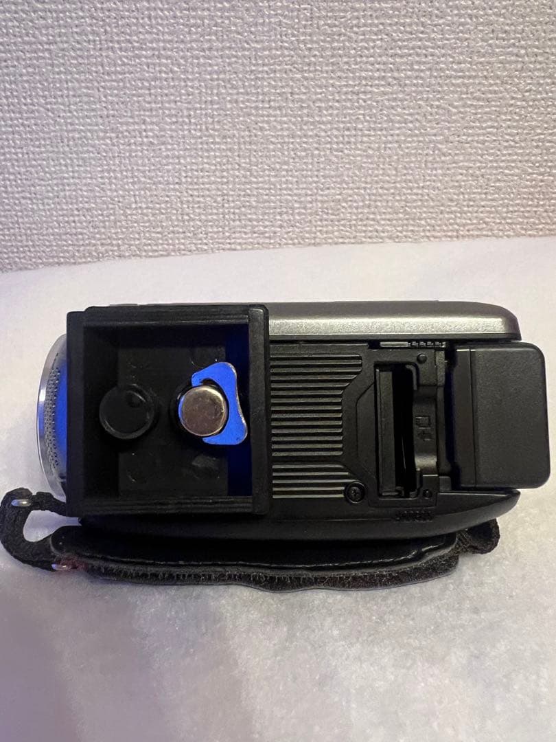 送料込/PanasonicフルHD HCーV210M/ハンディカメラ