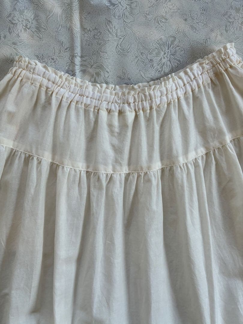 ピンクハウス❤️【未着用】シンプル綿ローンのミディ丈スカート❤️