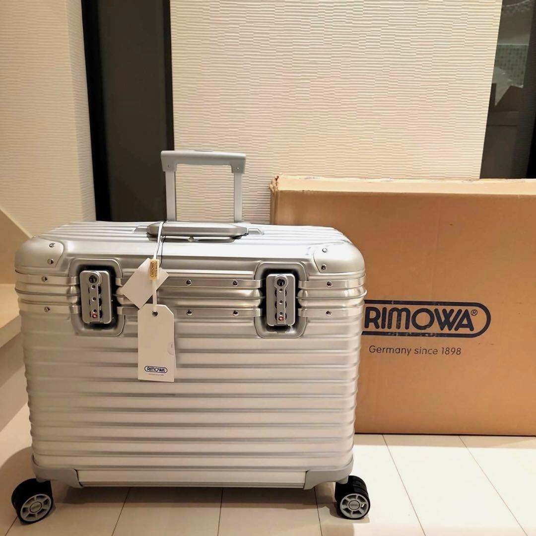 新品　廃盤　旧型　リモワ　パイロット 34L　トローリー　4輪　ビジネス　アルミ