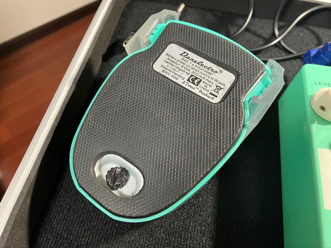 Danelectro French Toast オクターブディストーション