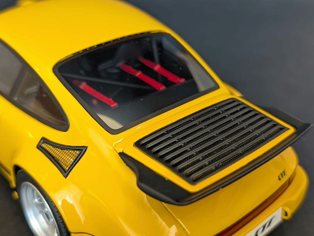GTスピリット 1/18 ルーフ CTR イエローバード ポルシェ 911