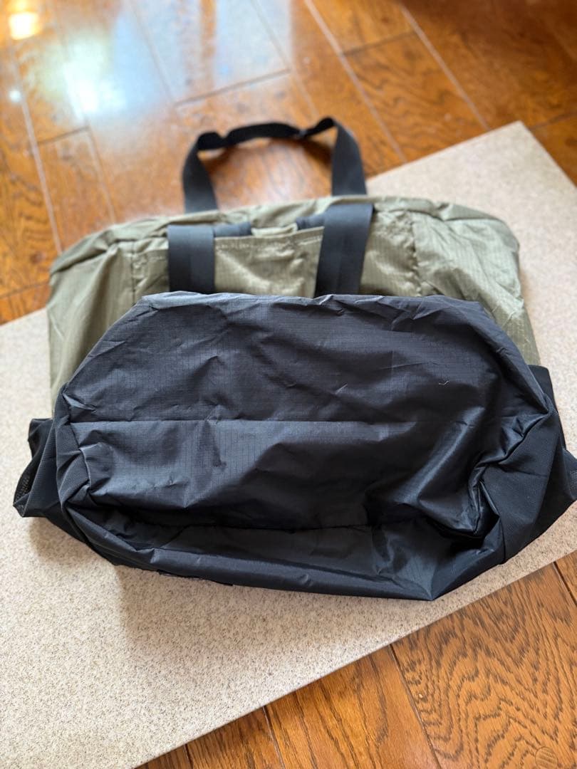 パタゴニア　ウルトラライトブラックホールトートバッグ