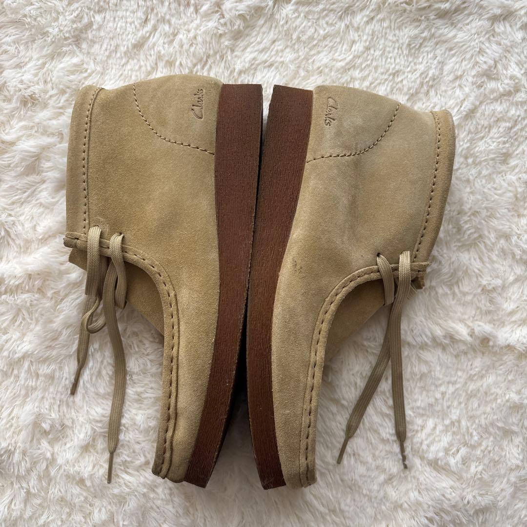 Clarks ワラビー 26.5cm ベージュ CFS スエード ゴールドロゴ