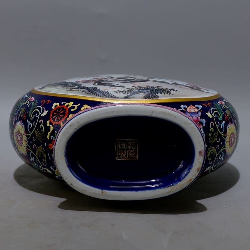 藍地琺瑯彩纏枝両面開窓花鳥抱月瓶 景徳鎮陶磁器 装飾品 現代工芸品 美術品 置物