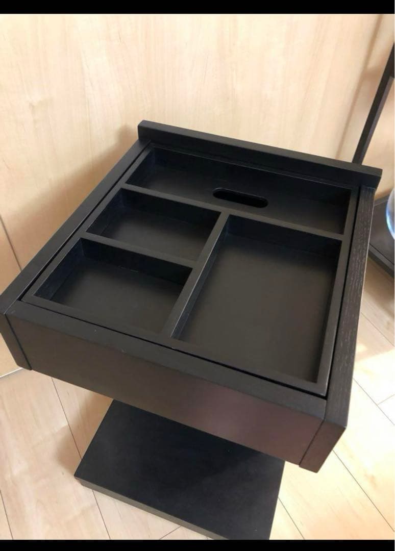 定価17,000円　大塚家具　ナイトテーブル　サイドテーブル