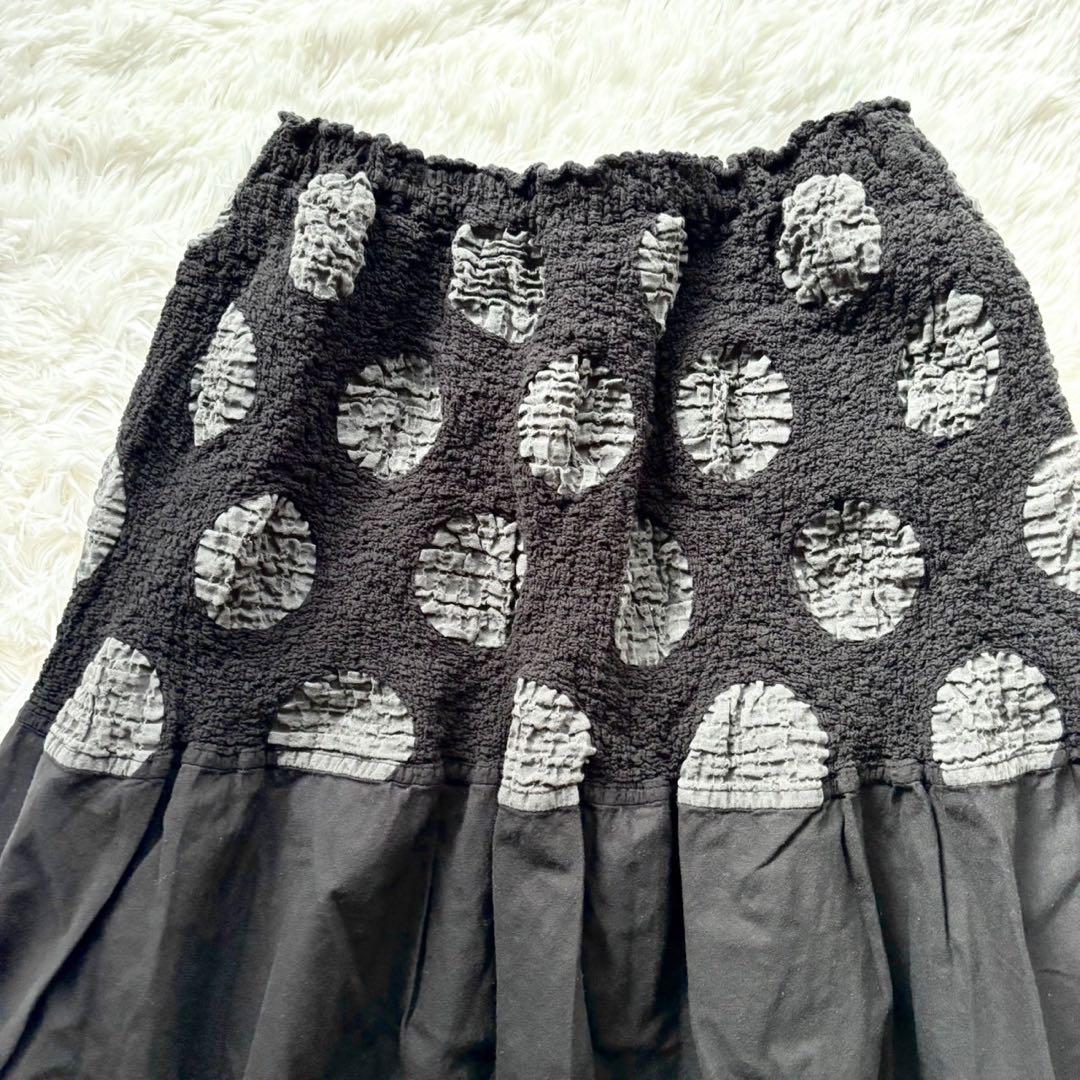 美品✨me イッセイミヤケ　フレアスカート　絞り　ドット　黒　ブラック