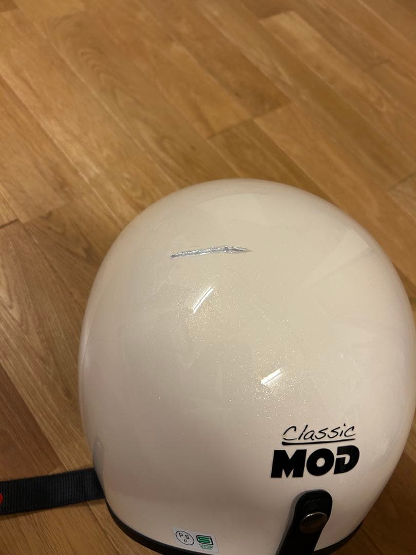 Arai Classic MOD ヘルメット クリーム色