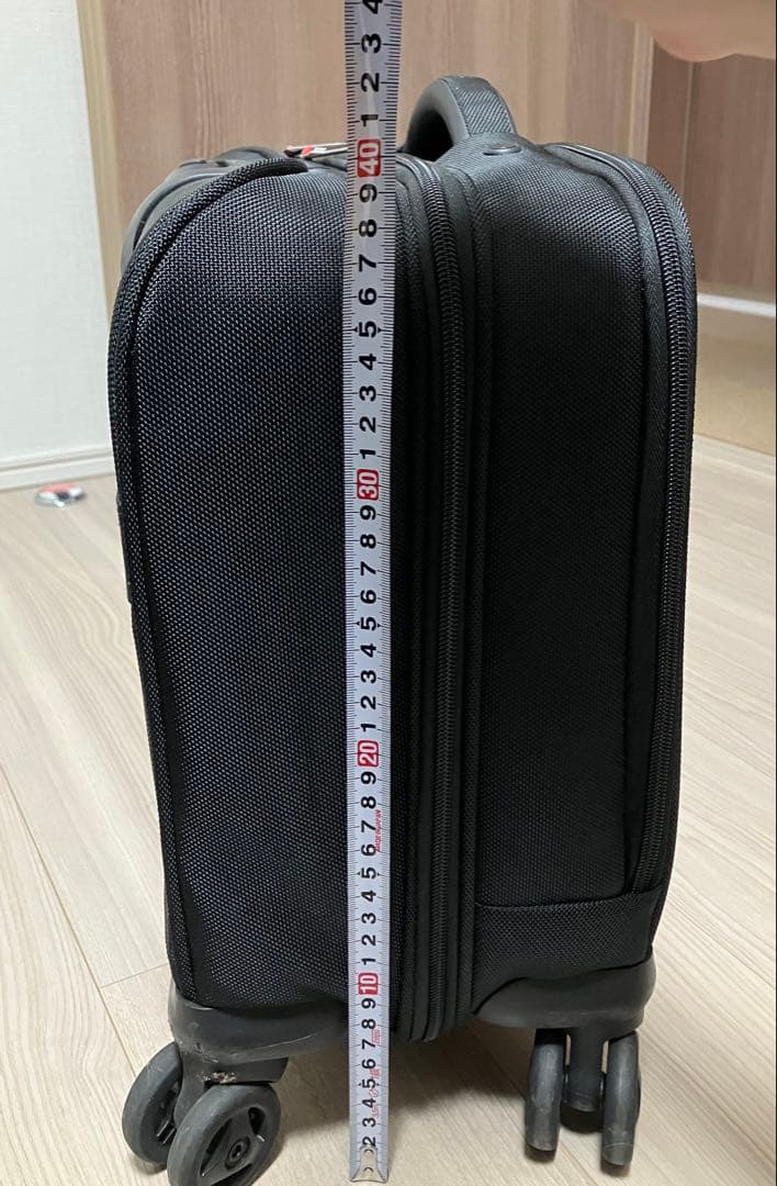 値下　Samsonite サムソナイトキャリーケース 黒 機内持ち込み　4輪