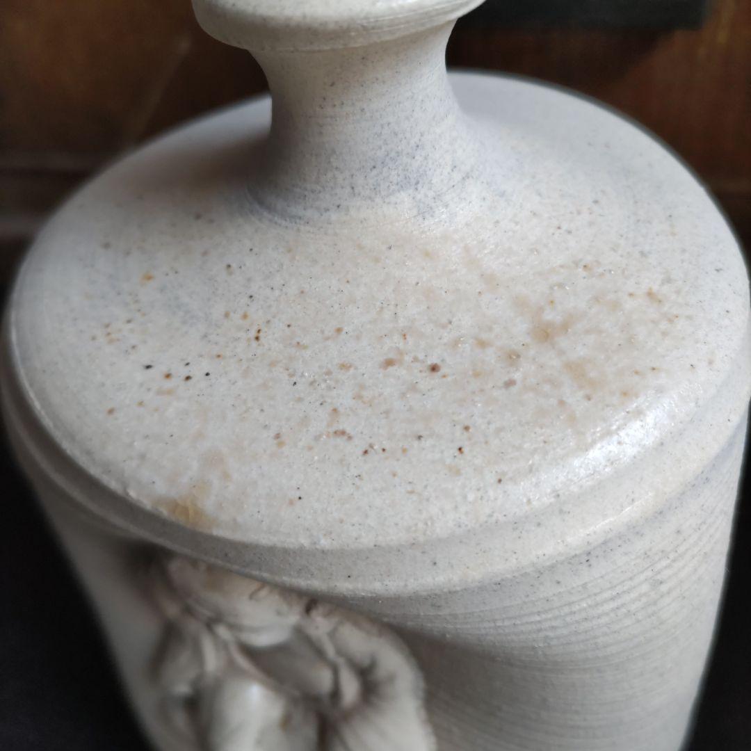 白備前　人形徳利　D303