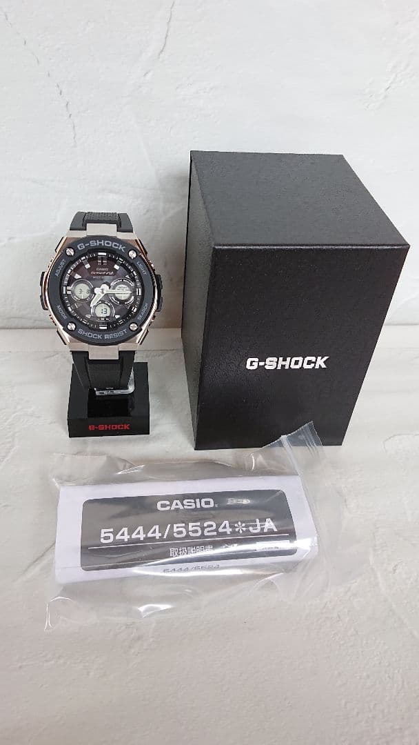 G-SHOCK G-STEEL GST-W300-1AJF 美中古品。
