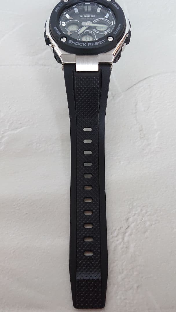 G-SHOCK G-STEEL GST-W300-1AJF 美中古品。