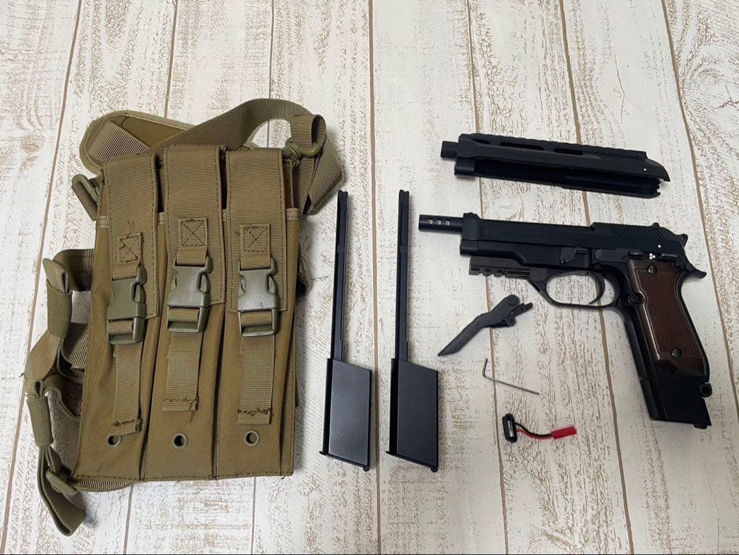 東京マルイ　電動ハンドガン　M93R