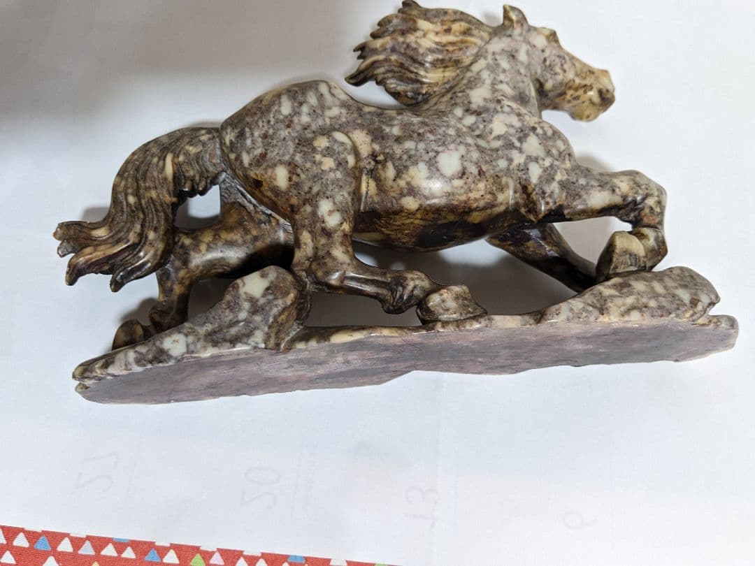 ♦中国美術工芸品 手彫り 干支午年 馬 玉石文化 縁起物 置物 飾り 骨董品