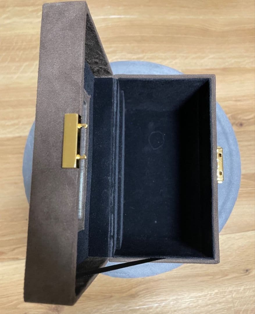 ★送料無料★イヴサンローラン YSL ミニバッグ　メイクボックス　スェード