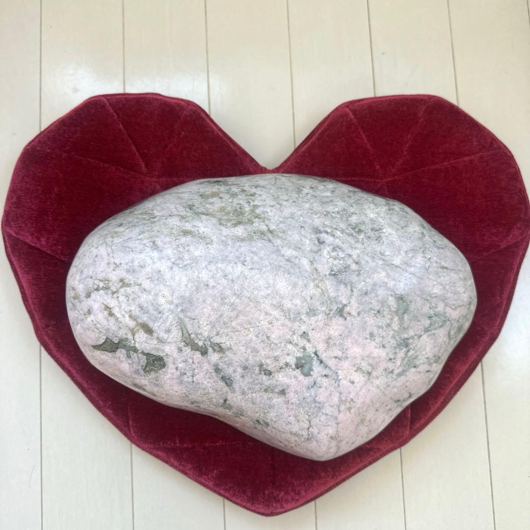 【超レア】ピンク翡翠　チューライト　桃簾石　糸魚川　9.3kg クリノゾイサイト