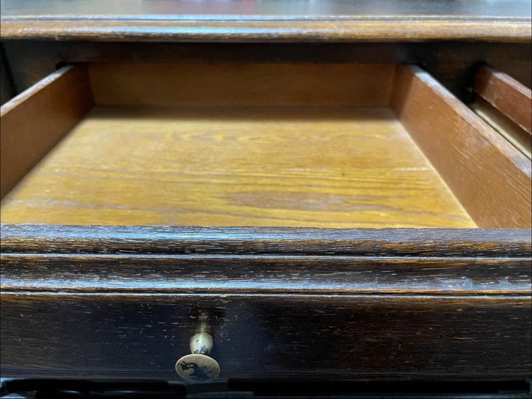 ヨーロッパアンティークテーブル