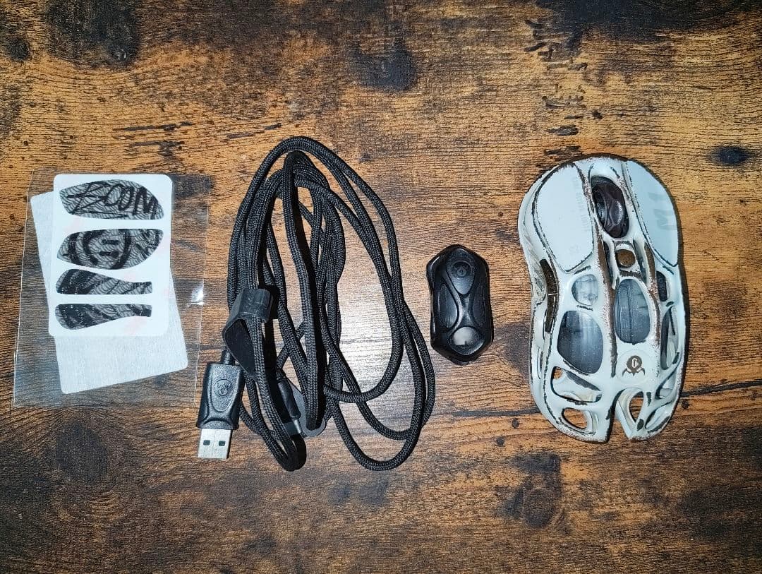 GravaStar Mercury M1 Pro ワイヤレスゲーミングマウス