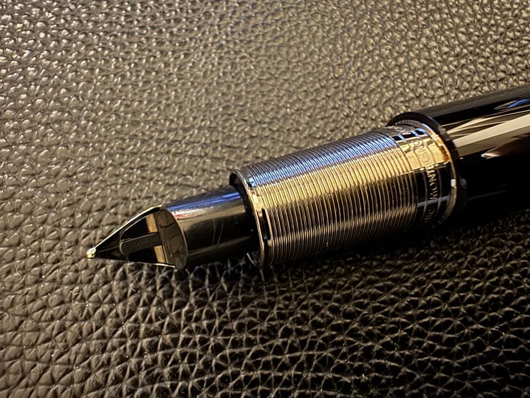 【そら豆】MONTBLANC M マーク・ニューソン 万年筆