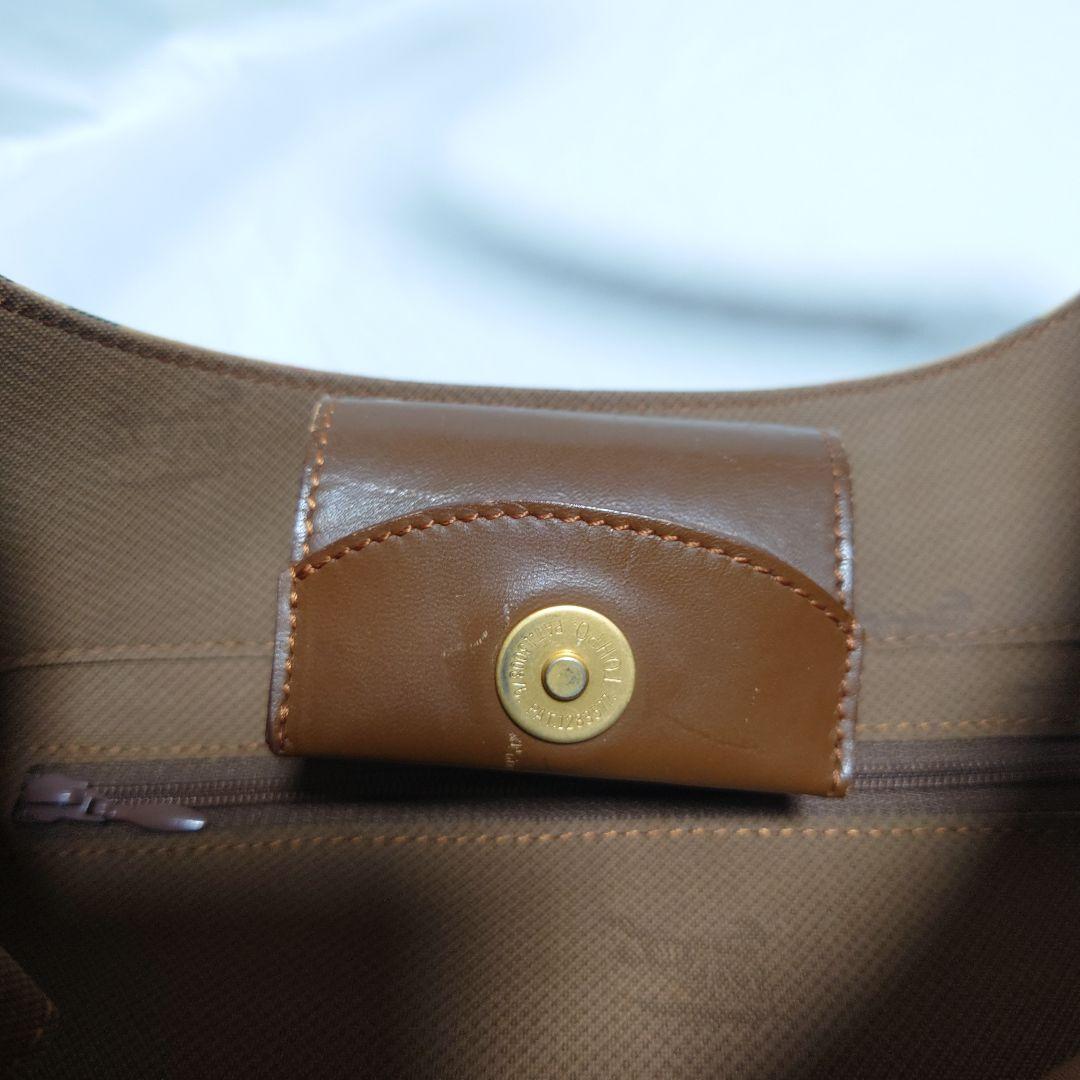 〈希少〉BURBERRY　ショルダーバッグ　月桂樹　シャドーホース　レザー