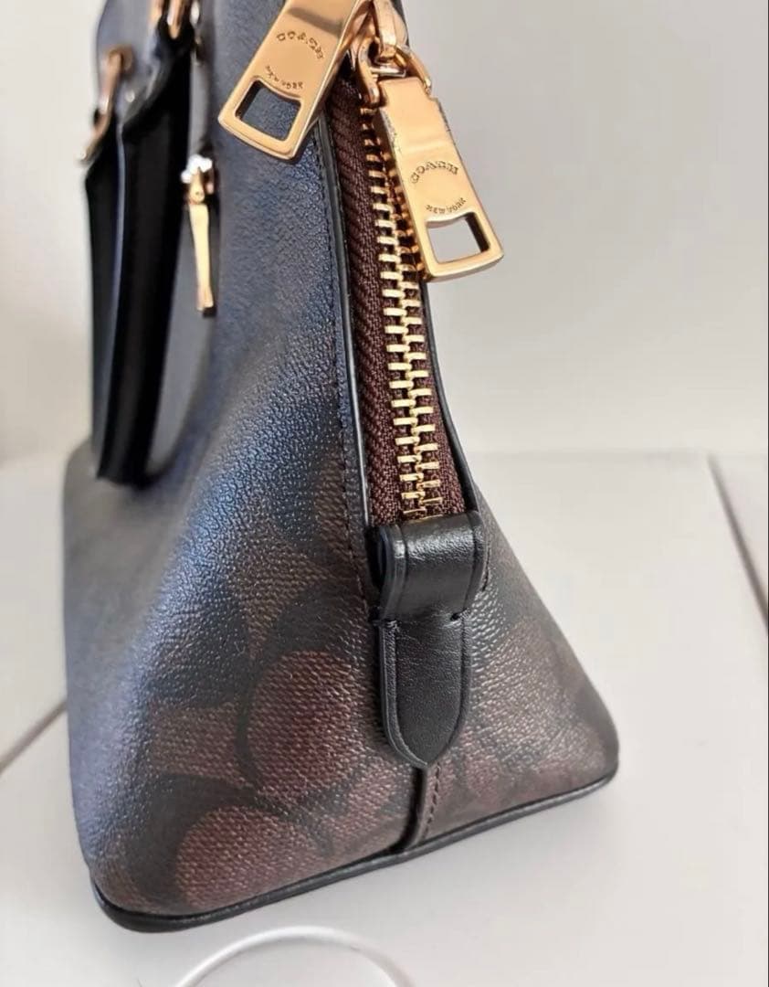 COACH コーチ　ブラウン×ブラック 2558 IMAA8 ハンドバッグ