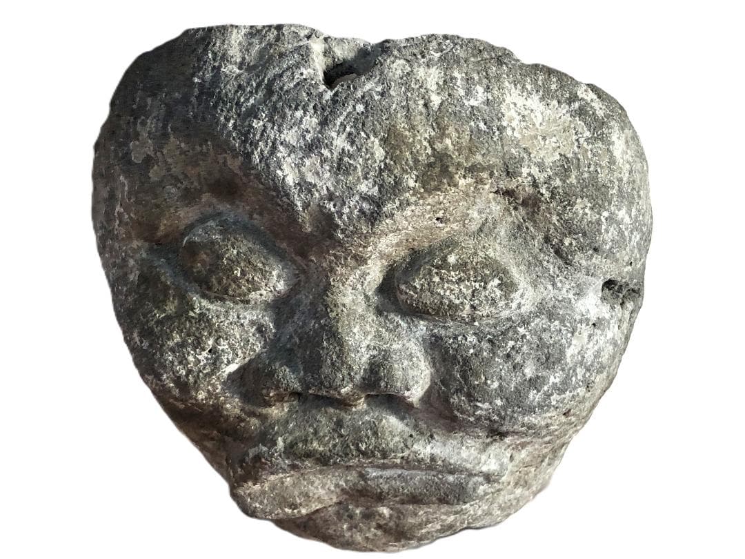 【 石像彫刻顔面部 】 先史時代伝世 収蔵品