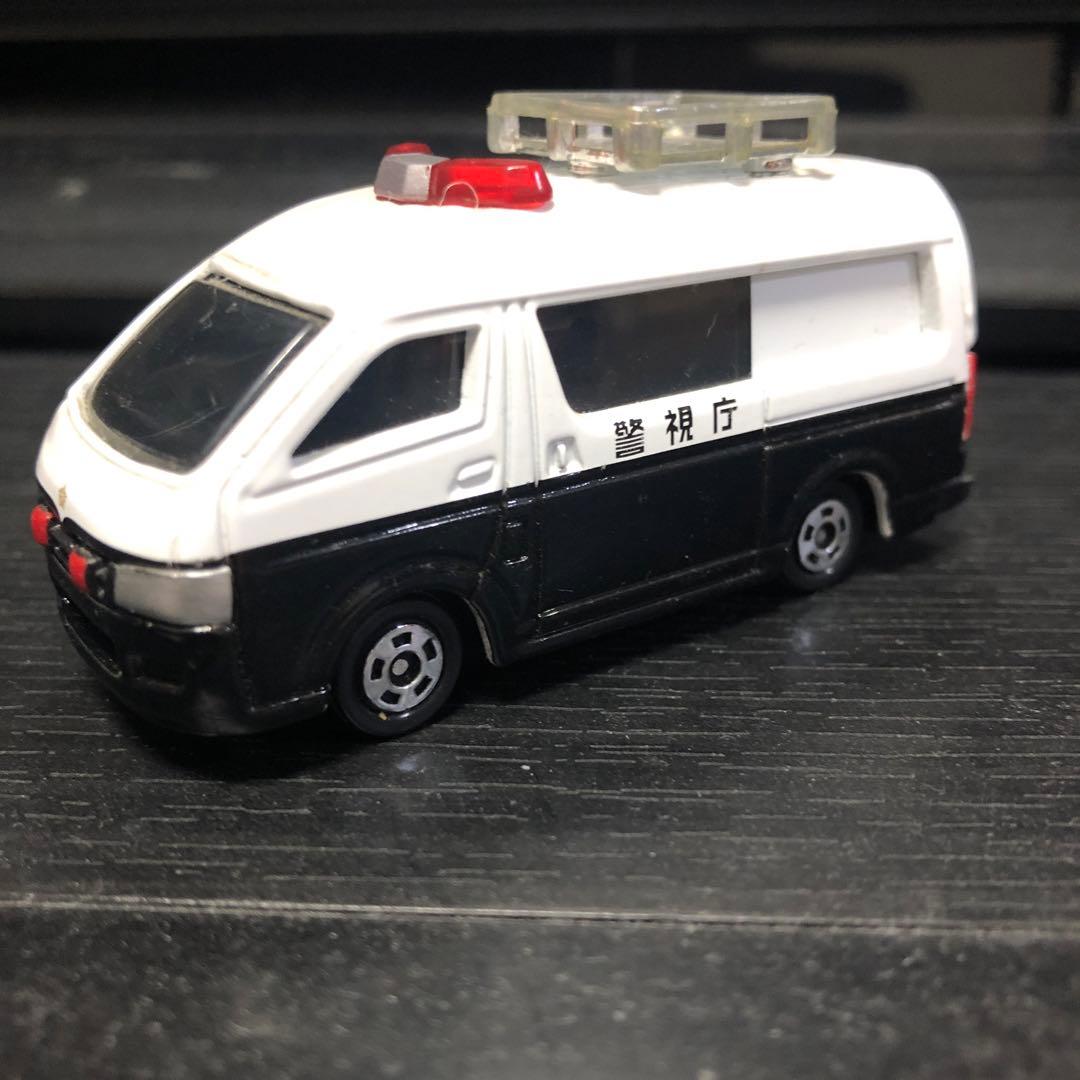 トミカ 覆面パトカー　ハイエース　機動隊バス　右翼