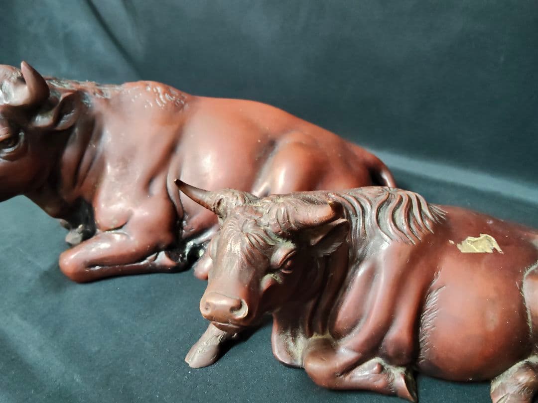 【重量9.6kg】銅製 臥牛 置物 在銘 親子 牛 縁起物 オブジェ 骨董