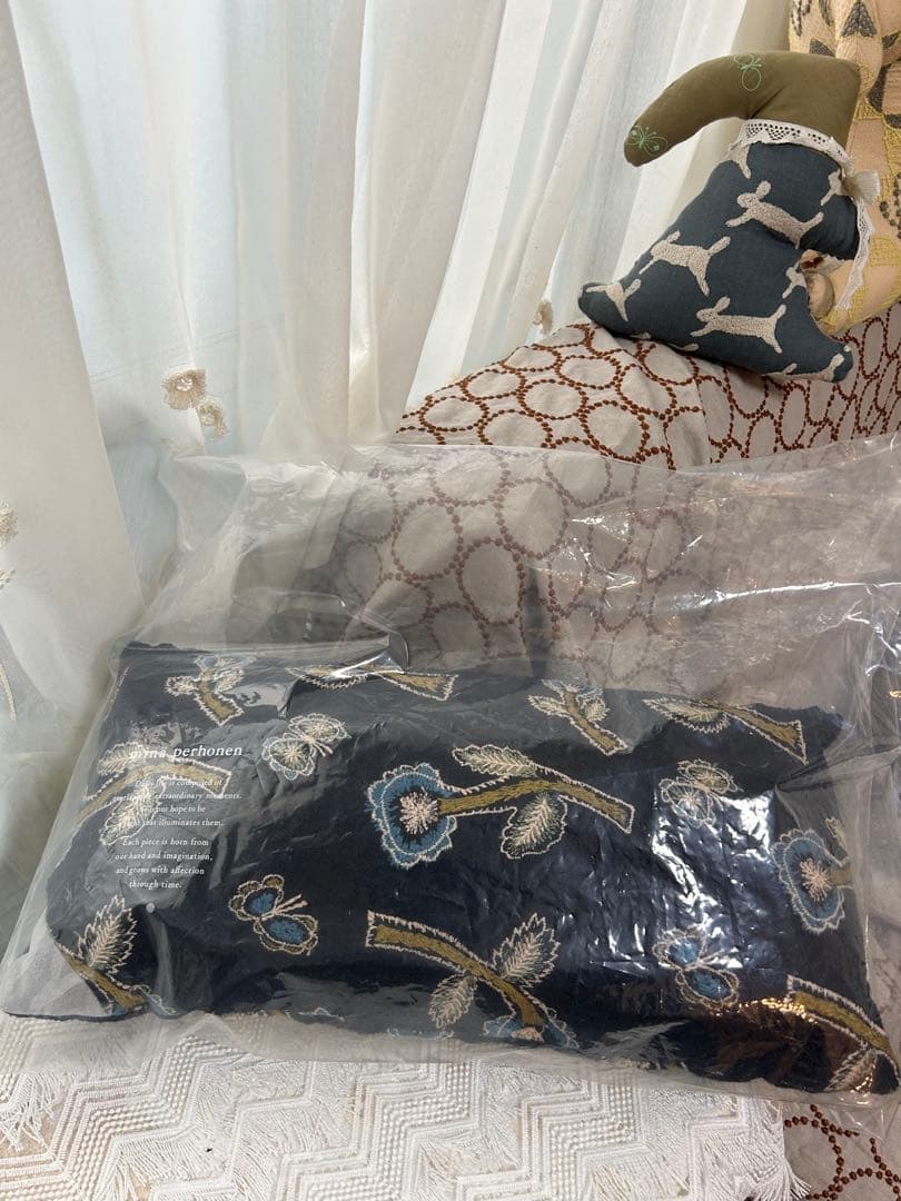 ミナペルホネン　クッション yume