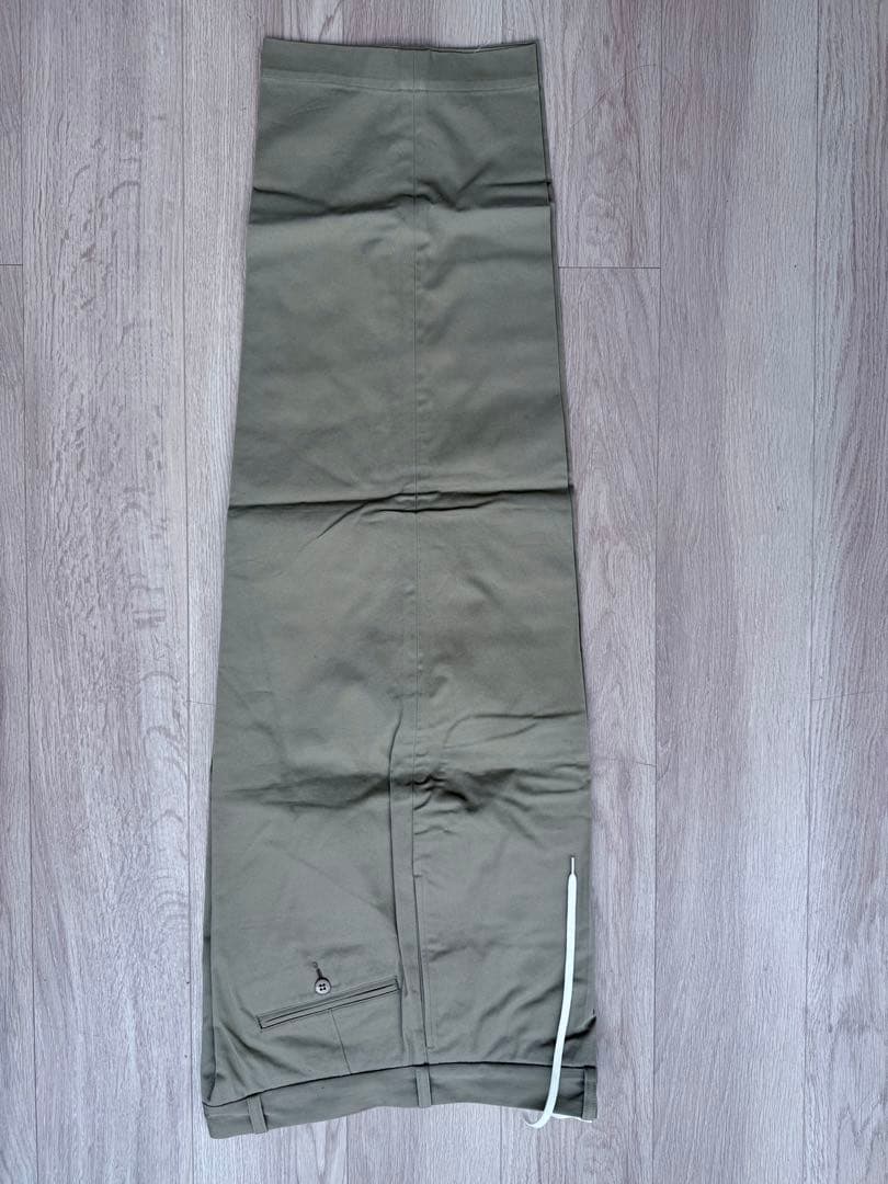 blurhmsROOTSTOCK チノパンツ　サイズ4