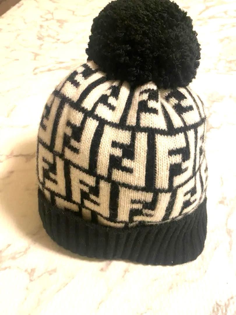 FENDI ニット　帽子