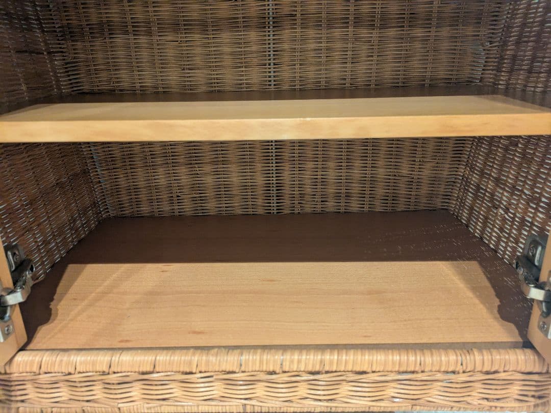 【ラタン家具】 ガラス扉付きキャビネット 飾り棚 北欧ナチュラル