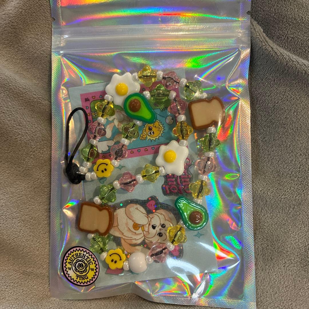 正規品stringtingアボカド・目玉焼きビーズストラップ