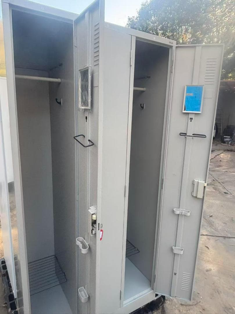 業務用　従業員用ロッカー　３人用