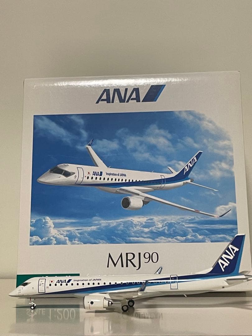 全日空商事　ANA 三菱MRJ90 1/200 NH29010
