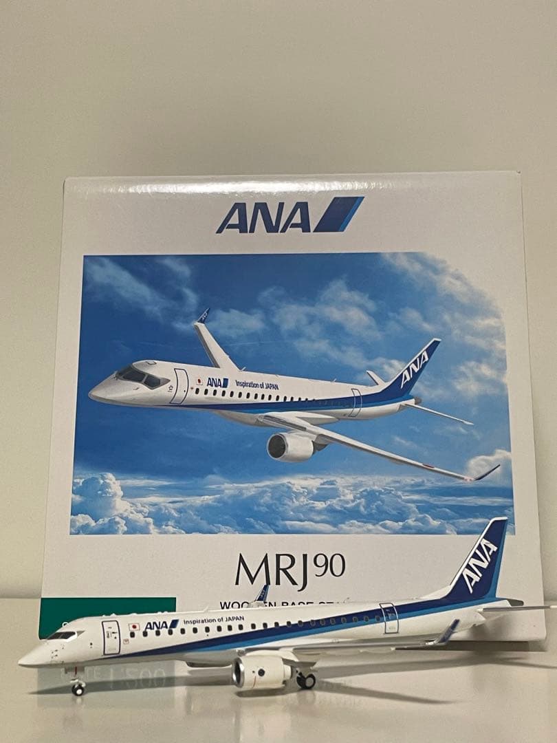 全日空商事　ANA 三菱MRJ90 1/200 NH29010