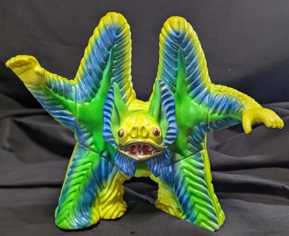 ぺスター「ウルトラマン」登場怪獣（Ｍ１号）ソフビフィギュア