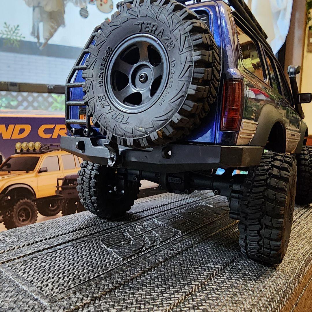 【FMS FCX-18】トヨタ LC80 ランドクルーザー RTR