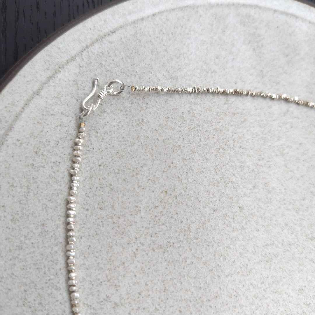 素麺みたいな^^パール＆極小カレンシルバービーズのネックレス