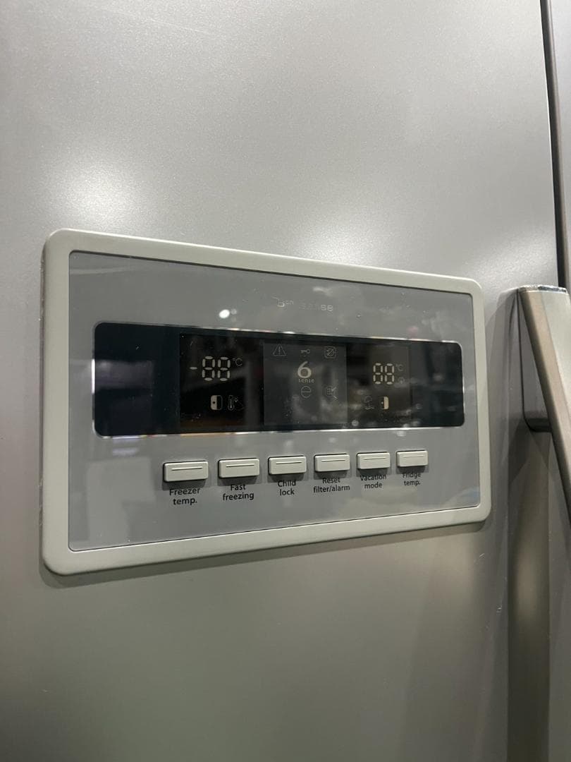 ワールプール　大型冷蔵庫　WSF5511S