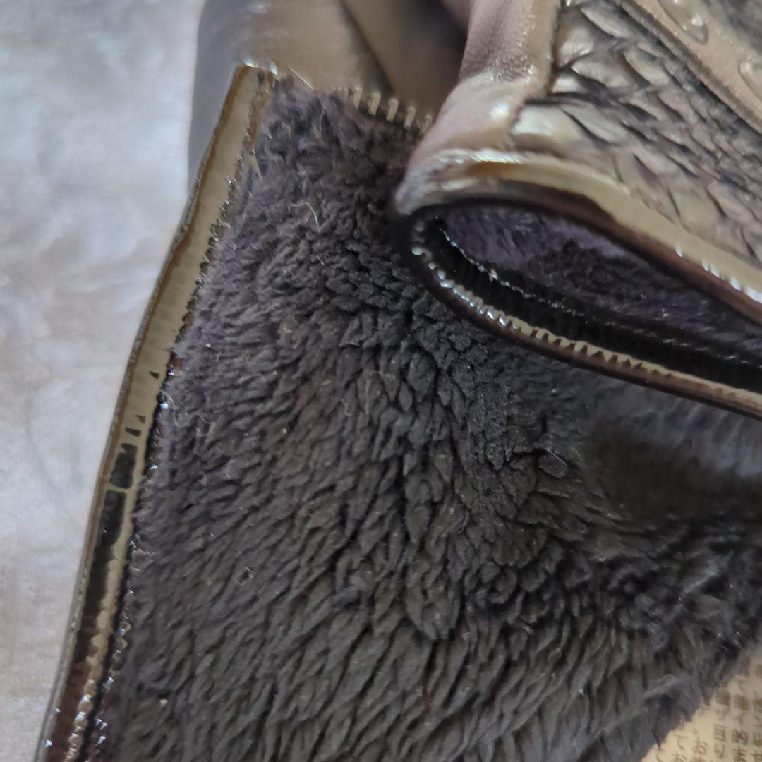 5351POURLESHOMMS SCHORL黒レザー 手袋 パイソン＆シープ