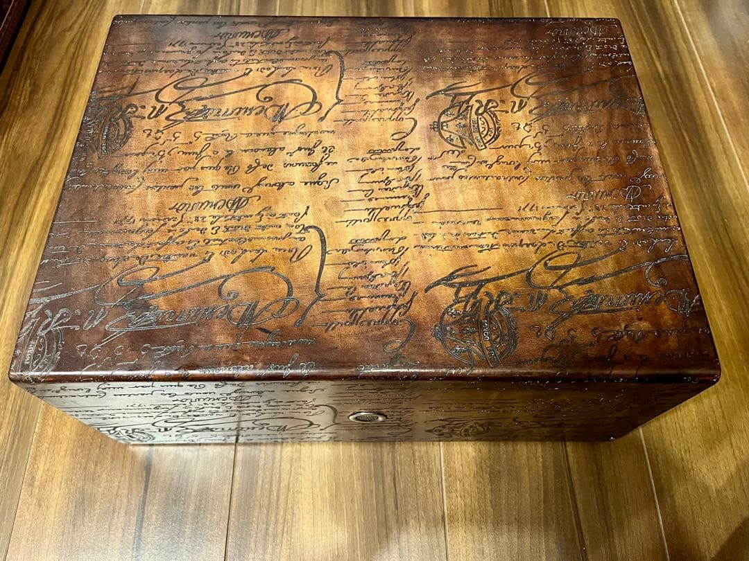 新品未使用 ベルルッティ カリグラフィーボックス ブラウン シューズケース 箱