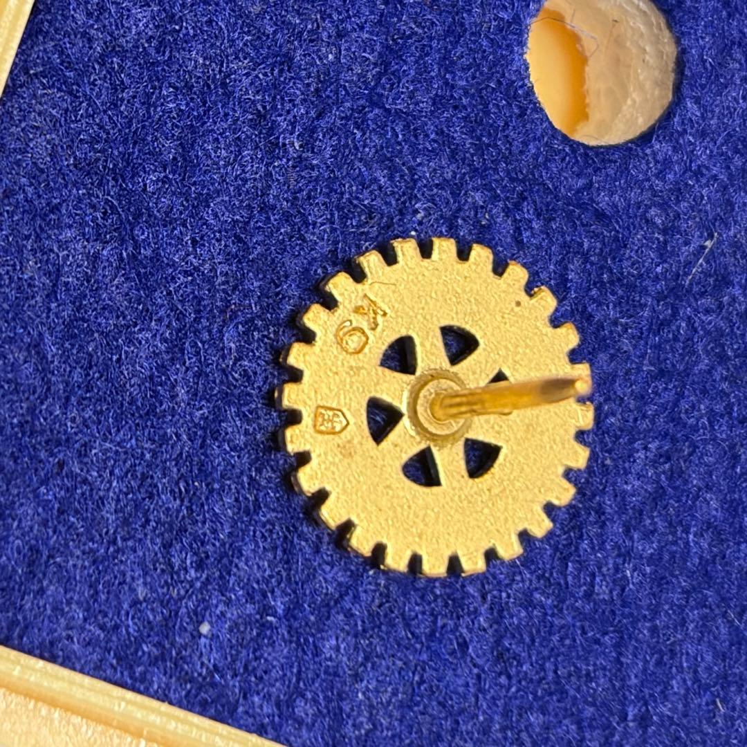 ROTARY ロータリーインターナショナル ピンバッジ　9K　ピンバッチ