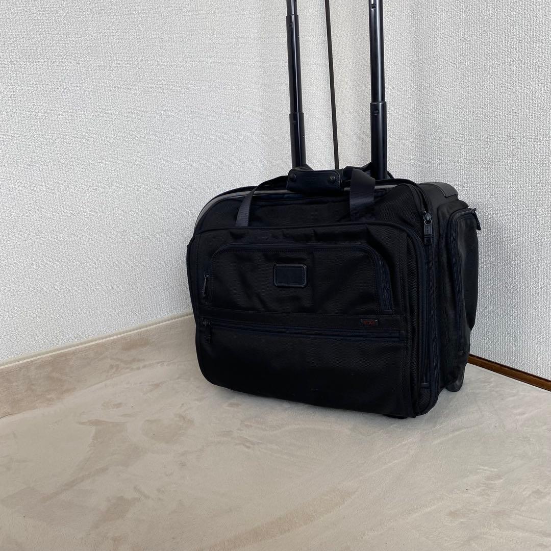 【美品】TUMI ALPHA Ⅱ 機内持ち込み可能　2輪　キャリー