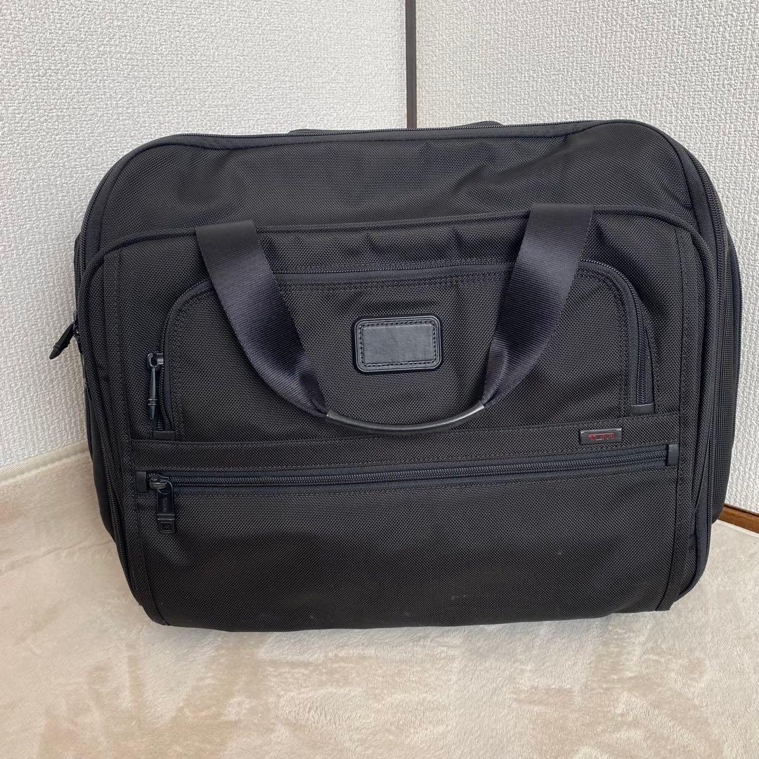 【美品】TUMI ALPHA Ⅱ 機内持ち込み可能　2輪　キャリー